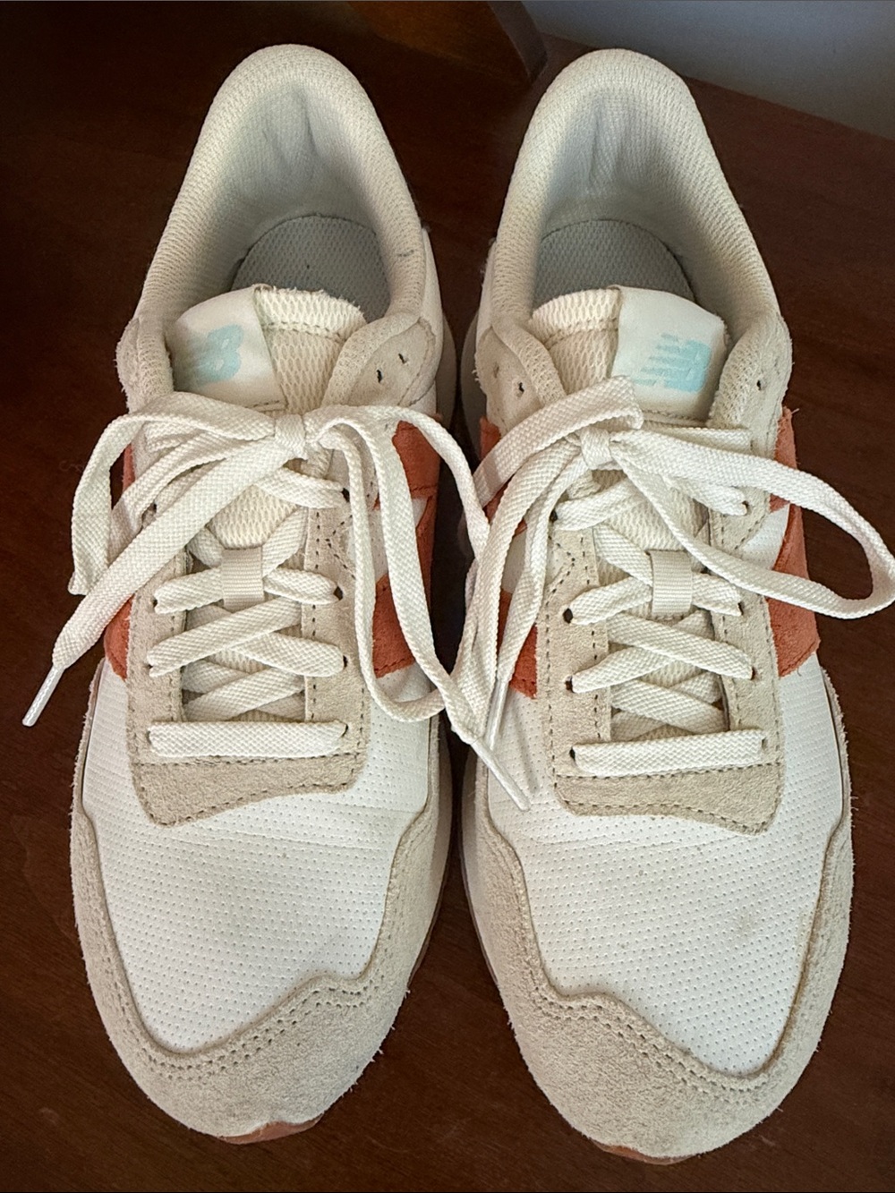 NEW BALANCE Cream & Rust Casual Low-Top Sneakers